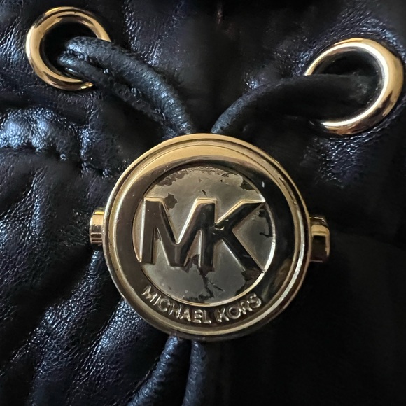 Preowned Michael Kors MK Drawstring Baguette Bag (B13) - Picture 13 of 15